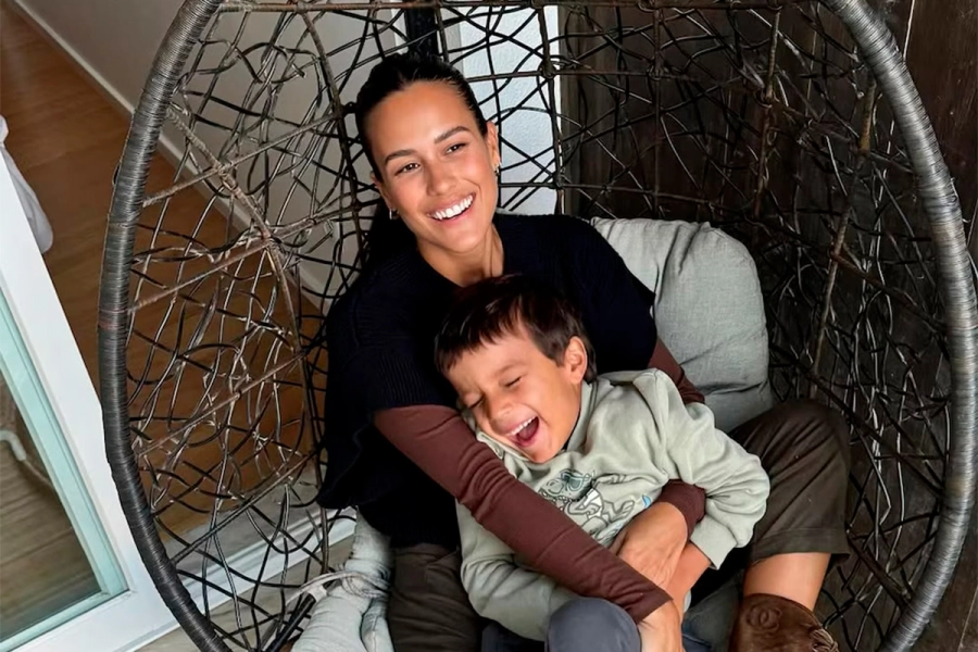 Luli Fern&aacute;ndez viaj&oacute; con su hijo a las Cataratas