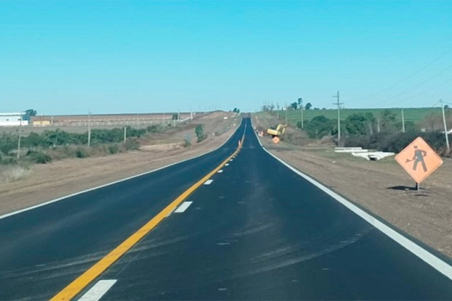 Da&ntilde;os en la carteler&iacute;a de la Ruta 12 (foto Desde Entre R&iacute;os)