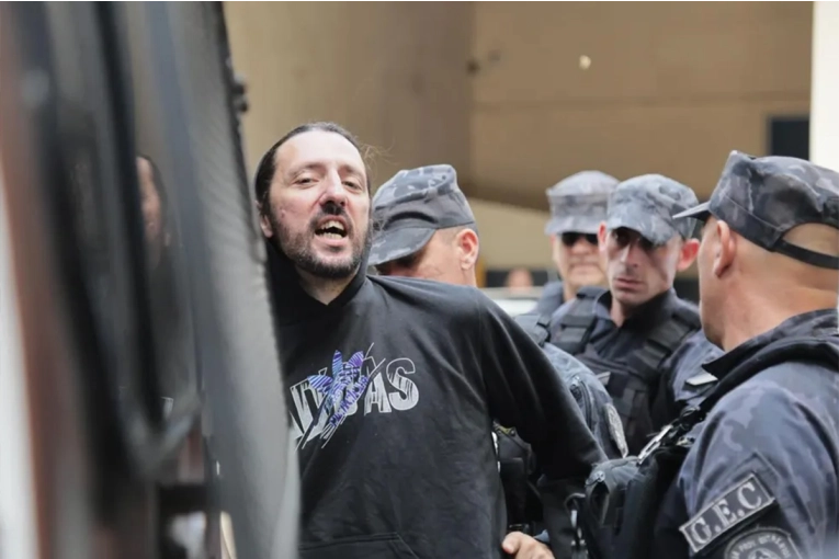 Laurta volvió a hablar durante su traslado en Concordia: 