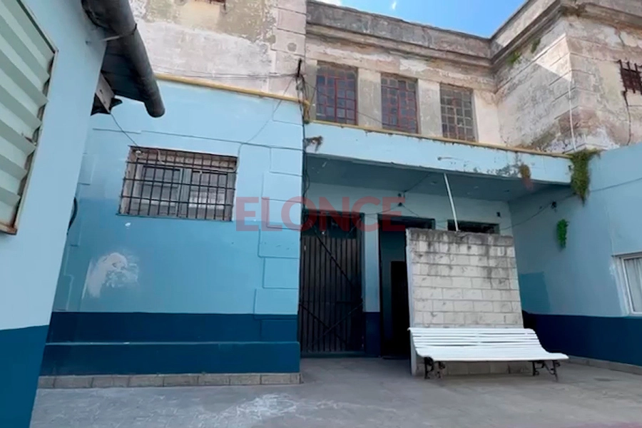 Patio interno de la Jefatura Departamental Gualeguaych&uacute; (foto Elonce)