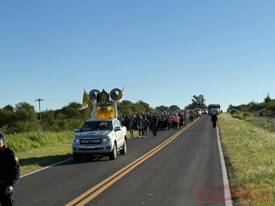 Peregrinaci&oacute;n de los Pueblos (foto Elonce)