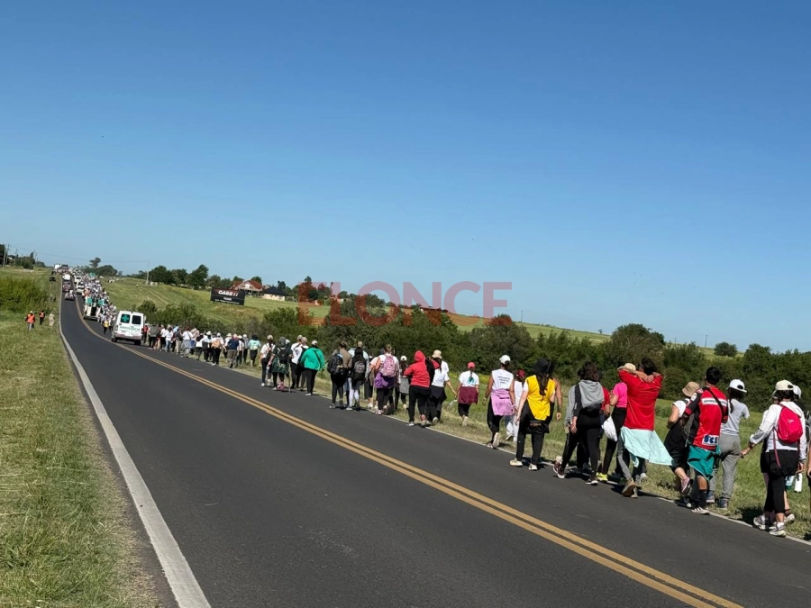 Peregrinaci&oacute;n de los Pueblos (foto Elonce)