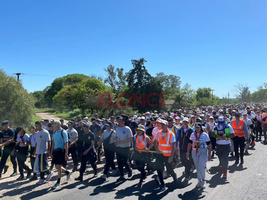 Peregrinaci&oacute;n de los Pueblos (foto Elonce)
