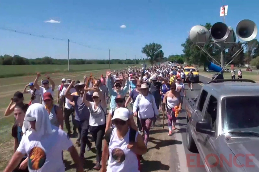 Peregrinaci&oacute;n de los Pueblos (foto Elonce)