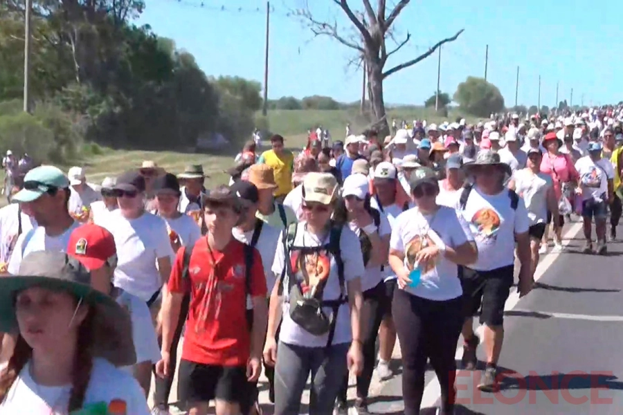 Peregrinaci&oacute;n de los Pueblos (foto Elonce)