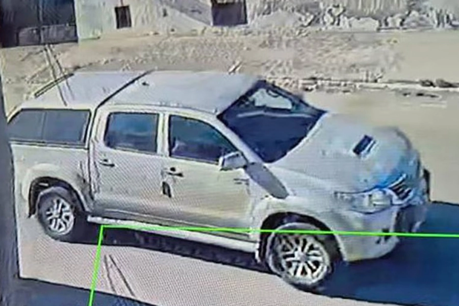 La camioneta en la que circulaban la pareja de jubilados. Foto: Infobae.