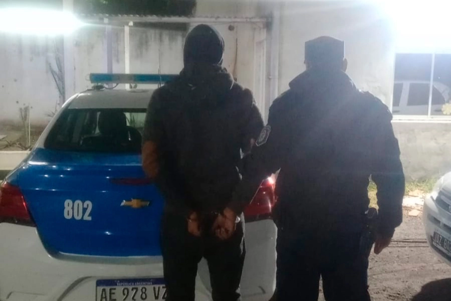 Incautaron celulares, dinero y hubo tres detenidos en allanamientos por Narcomenudeo