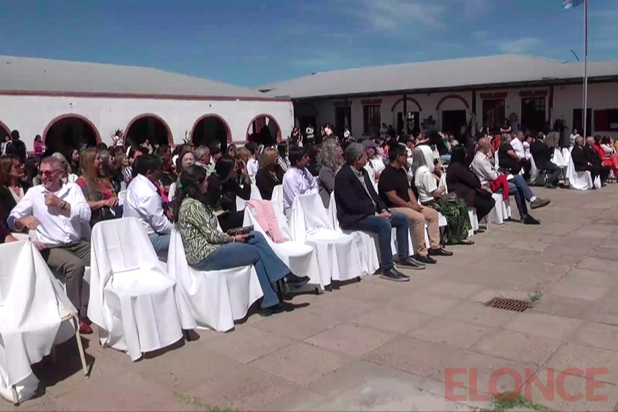 La escuela Juan Manuel de Rosas festej&oacute; 35 a&ntilde;os de trayectoria educativa en Paran&aacute; (foto Elonce)