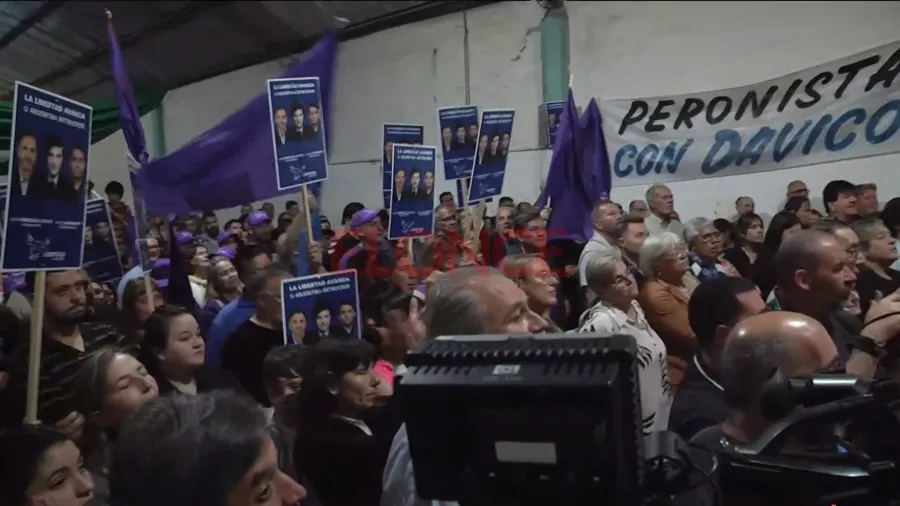 Alianza La Libertad Avanza en campa&ntilde;a. Foto: Elonce.