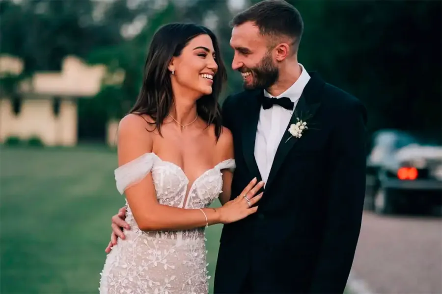 Agustina Bascerano y Germ&aacute;n Pezzella- Redes