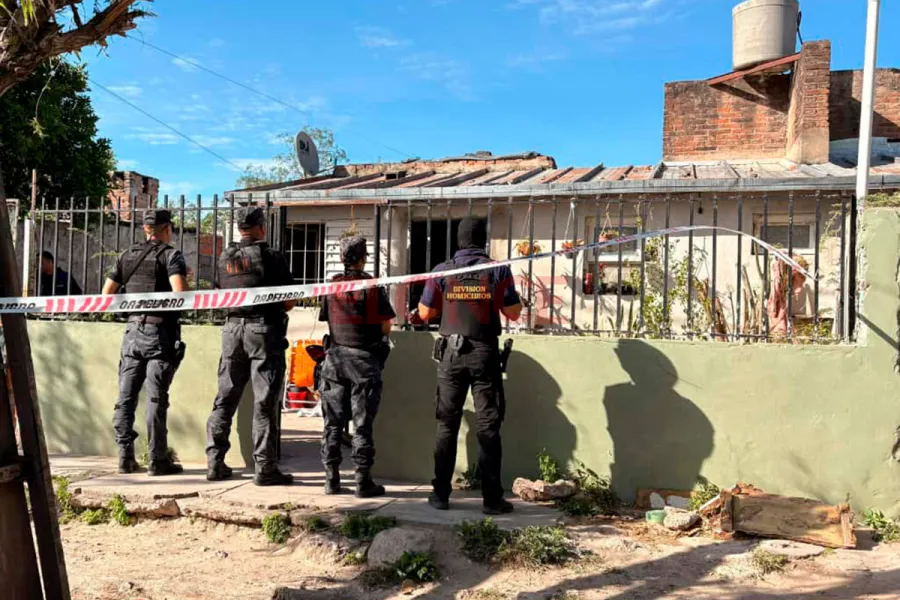 Allanamientos en barrio Mosconi (foto Elonce)