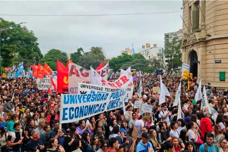 La Marcha Federal Universitaria se replicará en Paraná en contra del ajuste y por financiamiento