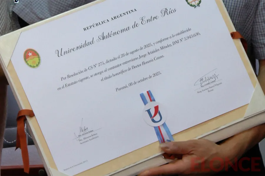 Doctorado Honoris Causa al recordado cantautor Jorge M&eacute;ndez (foto Elonce)