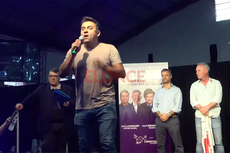 Andr&eacute;s Laumann fue uno de los expositores. Foto: Elonce.