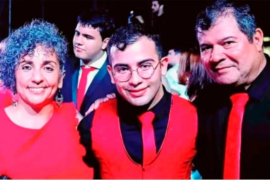 Marcela Acu&ntilde;a, C&eacute;sar Sena y Emerenciano Sena