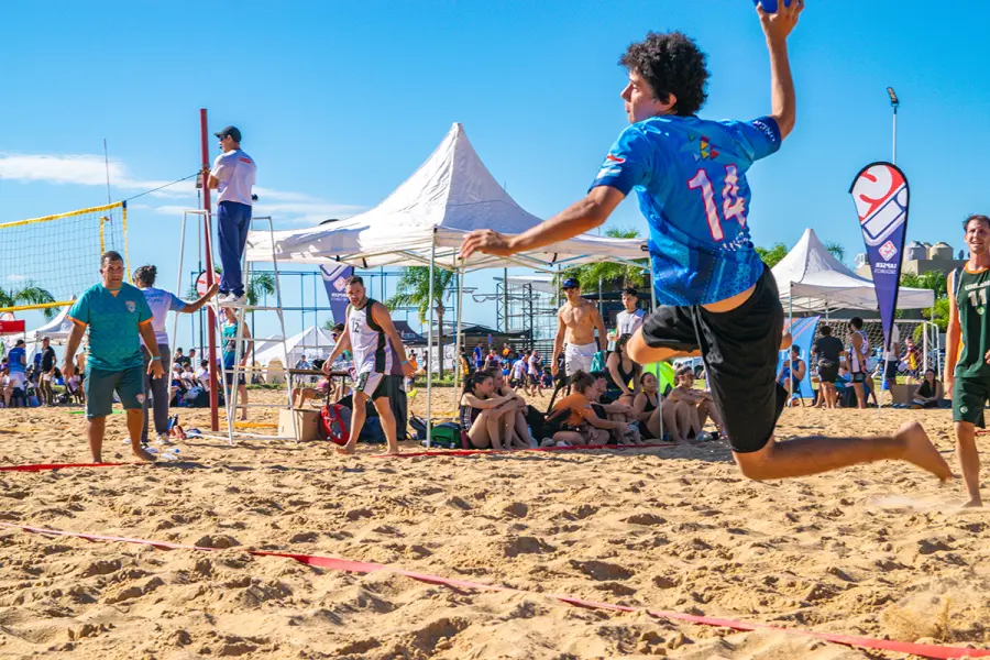 Deportes en la UNER, una pol&iacute;tica de bienestar estudiantil