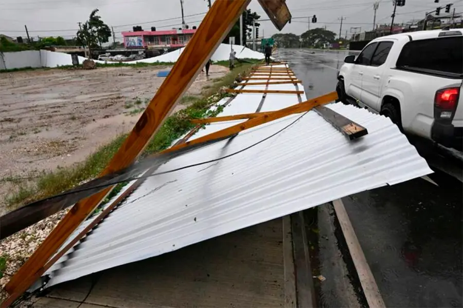 El hurac&aacute;n Melissa toc&oacute; tierra en Cuba despu&eacute;s de su paso devastador por Jamaica RICARDO MAKYN - AFP