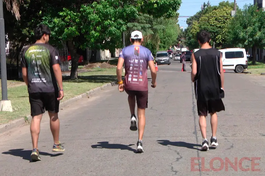 Marat&oacute;n de escuelas t&eacute;cnicas en Paran&aacute; (foto Elonce)