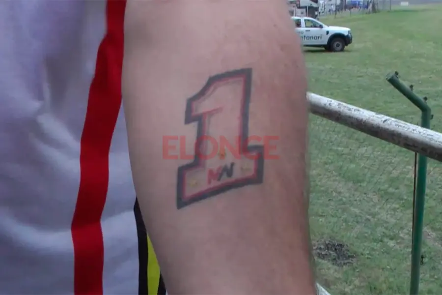 Fan&aacute;tico se tatu&oacute; en honor a Mariano Werner: &ldquo;Lo seguimos siempre, ahora m&aacute;s que nunca&rdquo;