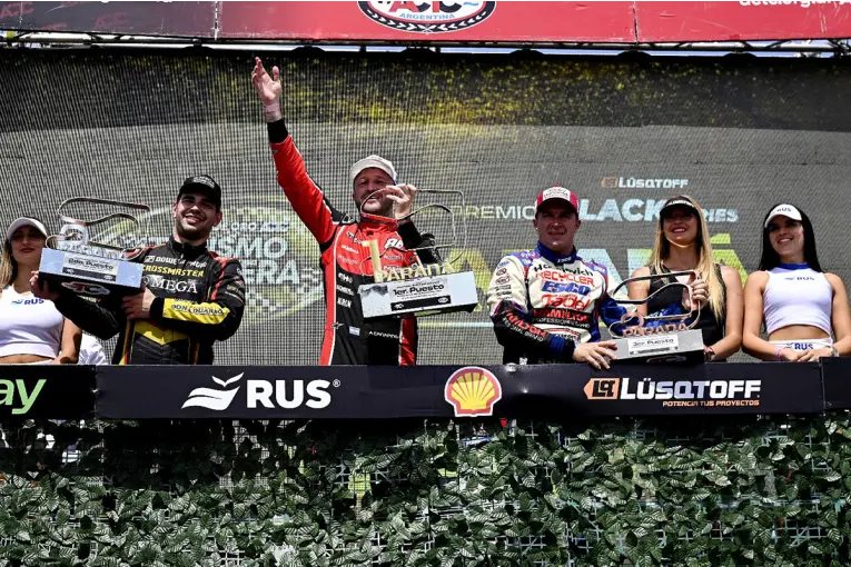 Podio entrerriano en el TC en Paraná: destacada carrera de Agustín Martínez y Mariano Werner