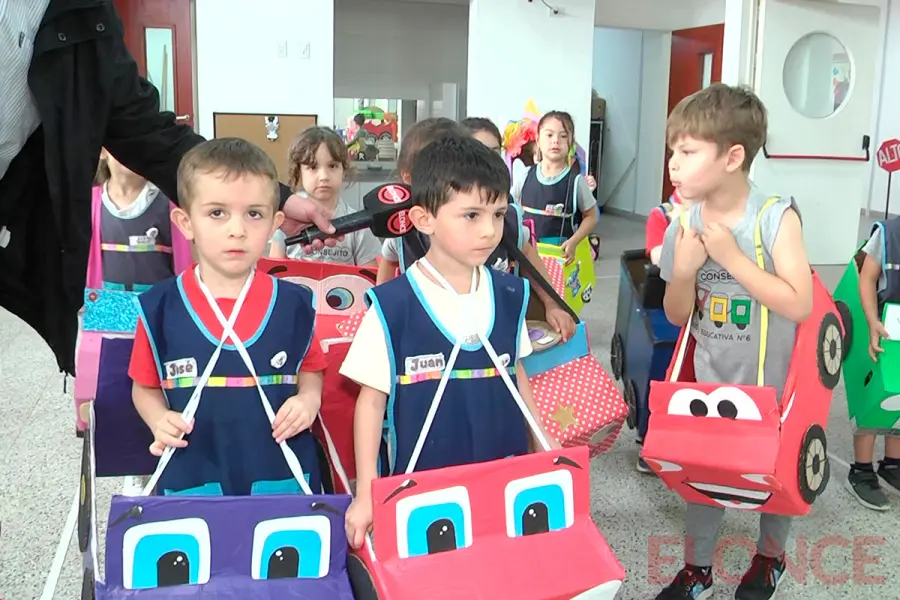 Ni&ntilde;os del Jard&iacute;n Consejito de Paran&aacute; (foto Elonce)