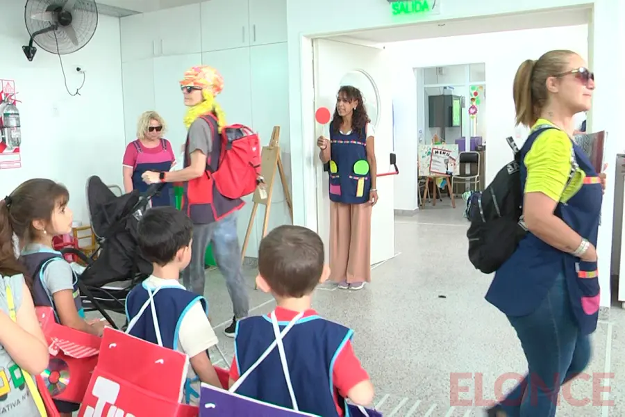 Ni&ntilde;os del Jard&iacute;n Consejito de Paran&aacute; (foto Elonce)