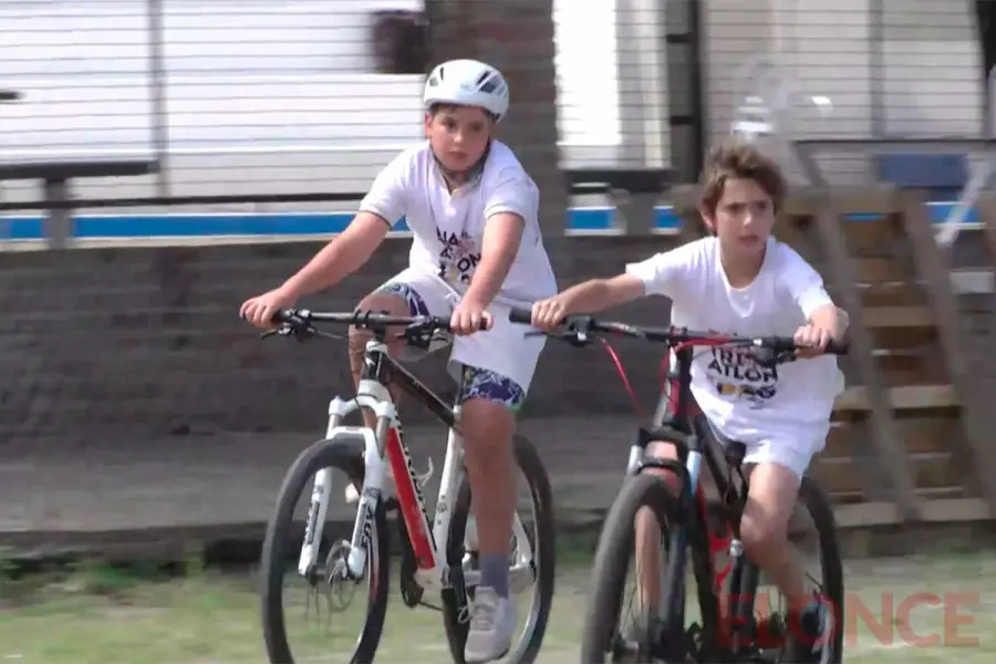 Alumnos del CAE combinaron deporte y compa&ntilde;erismo en una nueva edici&oacute;n del &ldquo;D&uacute;otriatl&oacute;n&rdquo;