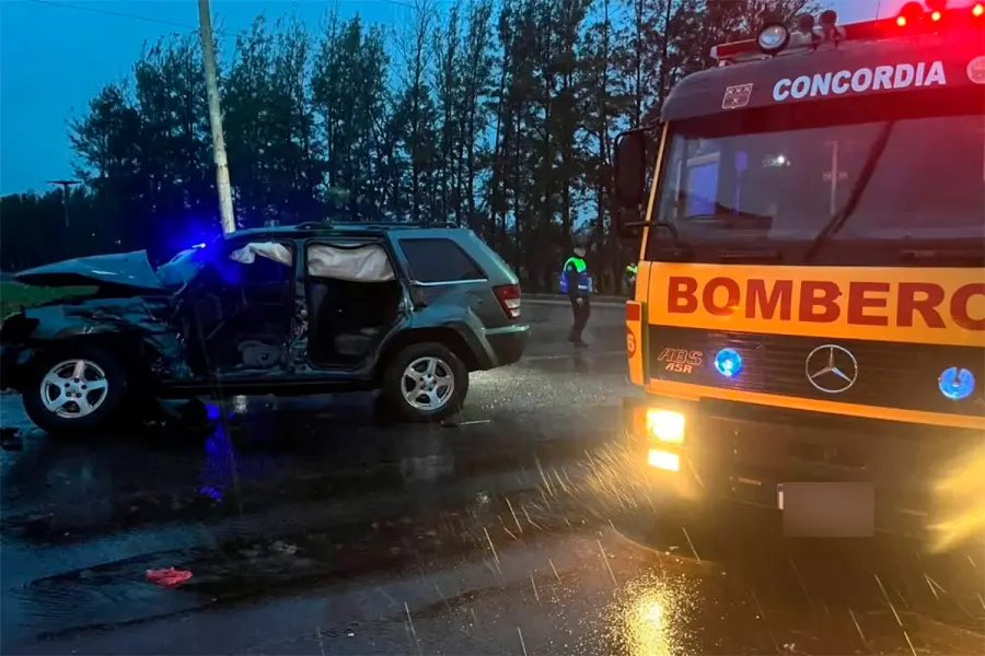 (foto Bomberos Voluntarios de Concordia)