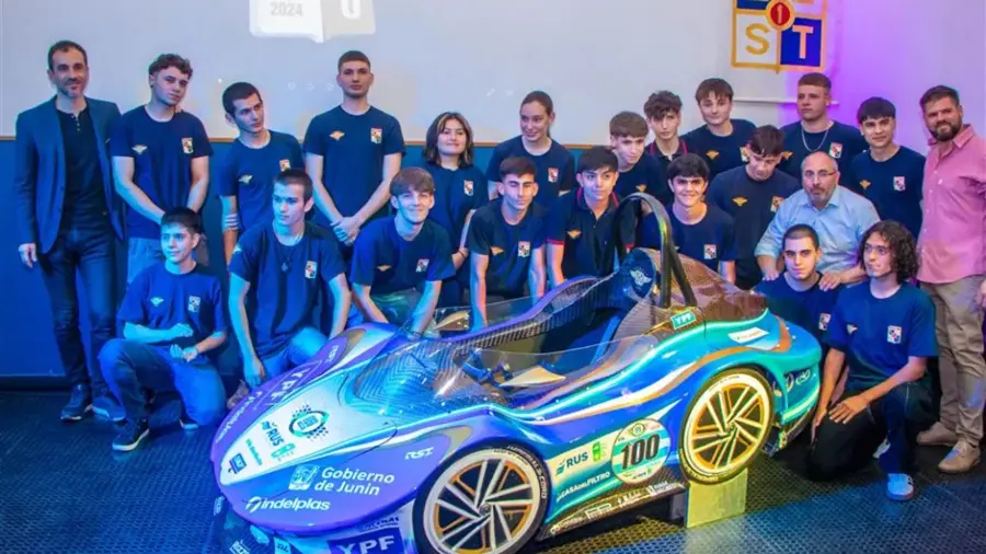 El auto de los estudiantes de Concordia