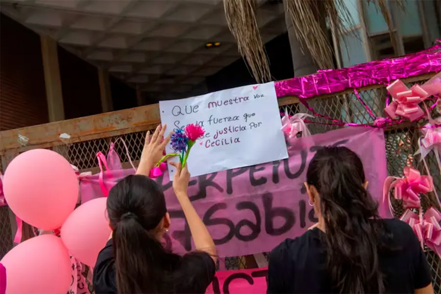 A la espera de la sentencia en el juicio por el caso Cecilia Strzyzowski (foto Camilo Del Monte / La Naci&oacute;n)