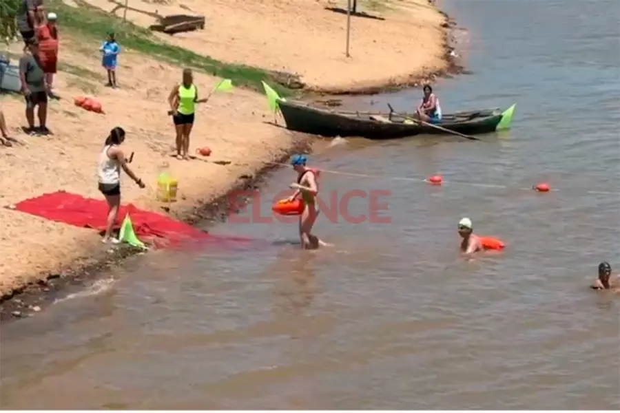 Norali Alcoba, la paranaense que cruz&oacute; la meta en primer lugar. Foto: Elonce