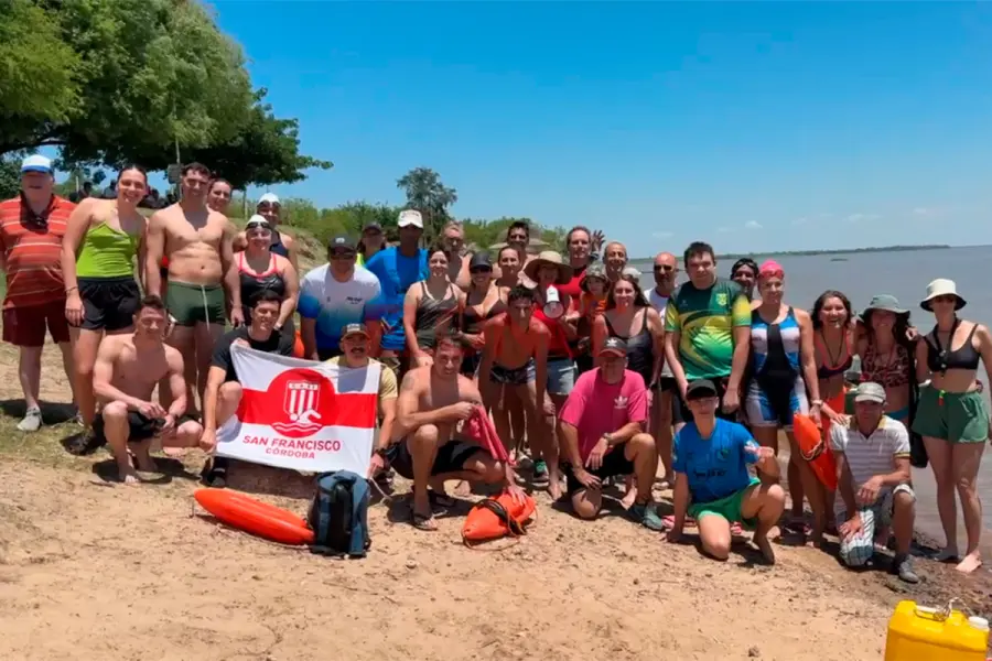 La totalidad de los competidores de esta edici&oacute;n. Foto: Elonce.