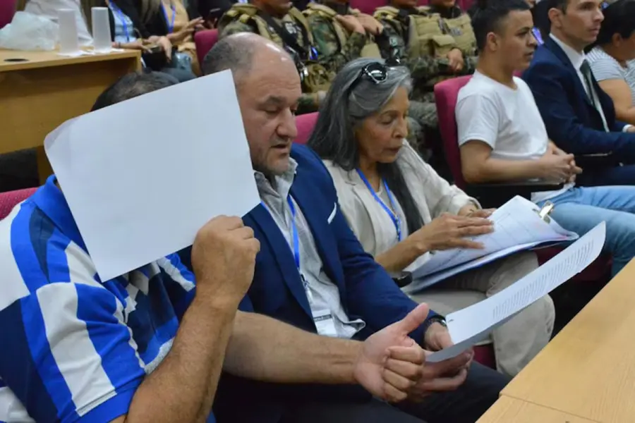 Emerenciano Sena busc&oacute; no salir en las c&aacute;maras durante todo el juicio. Foto: Infobae.