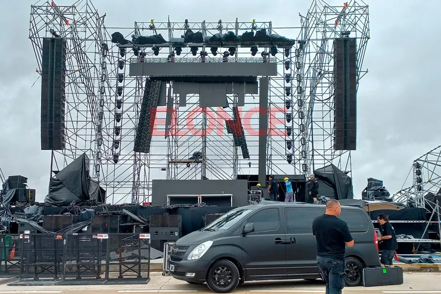 Temporal en San Nicolás derribó estructuras del escenario de la Fiesta de Disfraces
