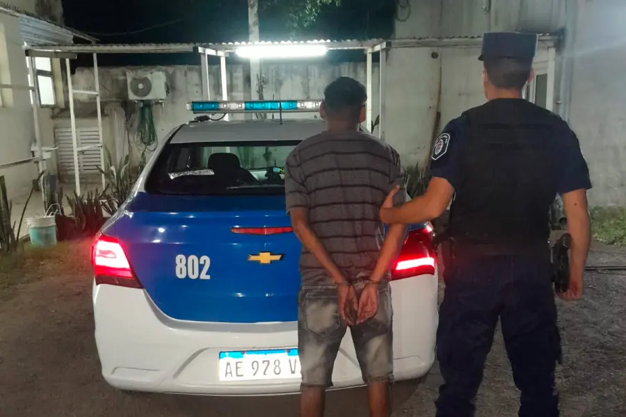 Ten&iacute;a pedido de captura por una causa de drogas y fue detenido en un refugio