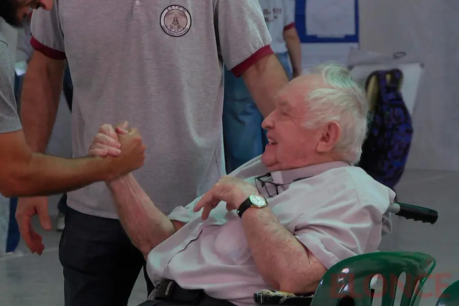 Padre Alejandro Patterson (foto Elonce)
