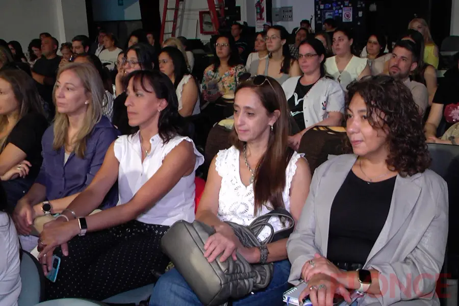 Jornada de capacitaci&oacute;n en La Vieja Usina en Paran&aacute; (foto Elonce)