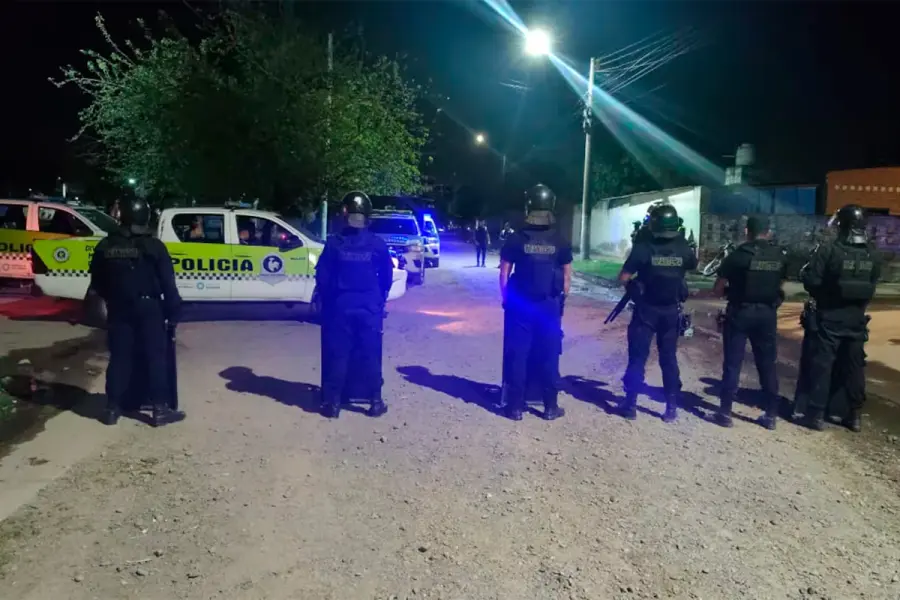 Vecinos incendiaron la casa de los presuntos asesinos