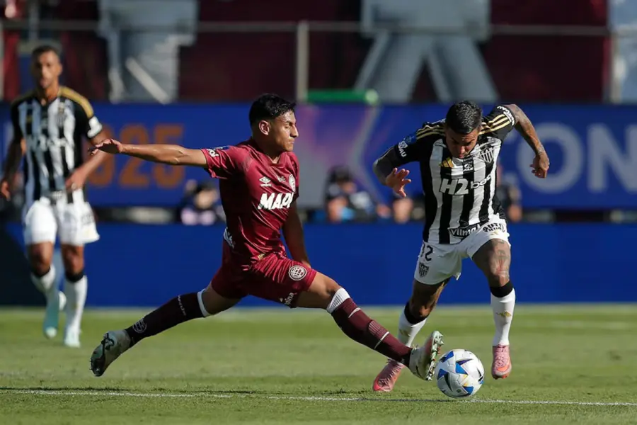 Foto: Prensa Lan&uacute;s.