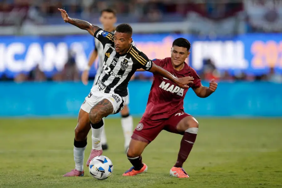 Foto: Prensa Lan&uacute;s.