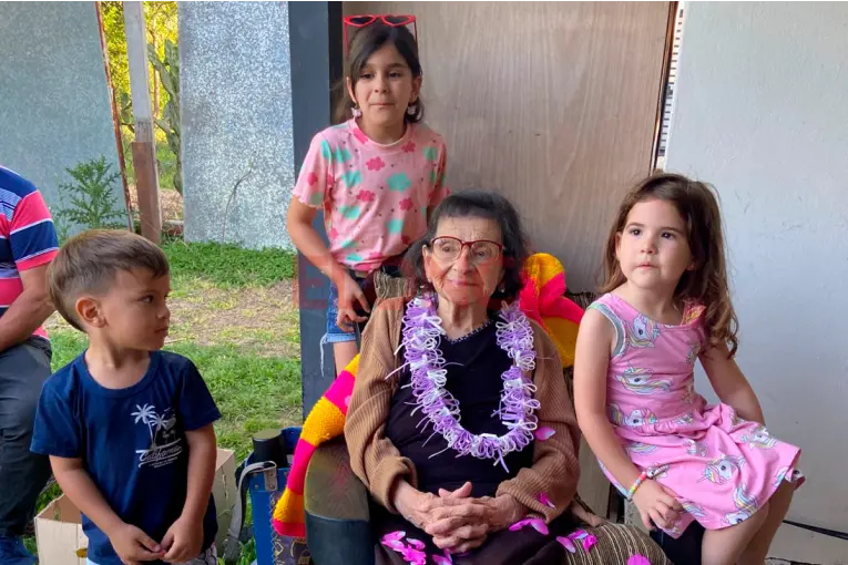 Griselda celebró sus 101 años en Paraná rodeada de su familia