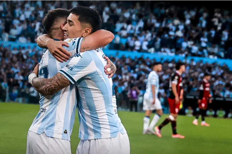 En el cierre del partido, Racing venció 3-2 a River y clasificó a cuartos de final del Torneo Clausura