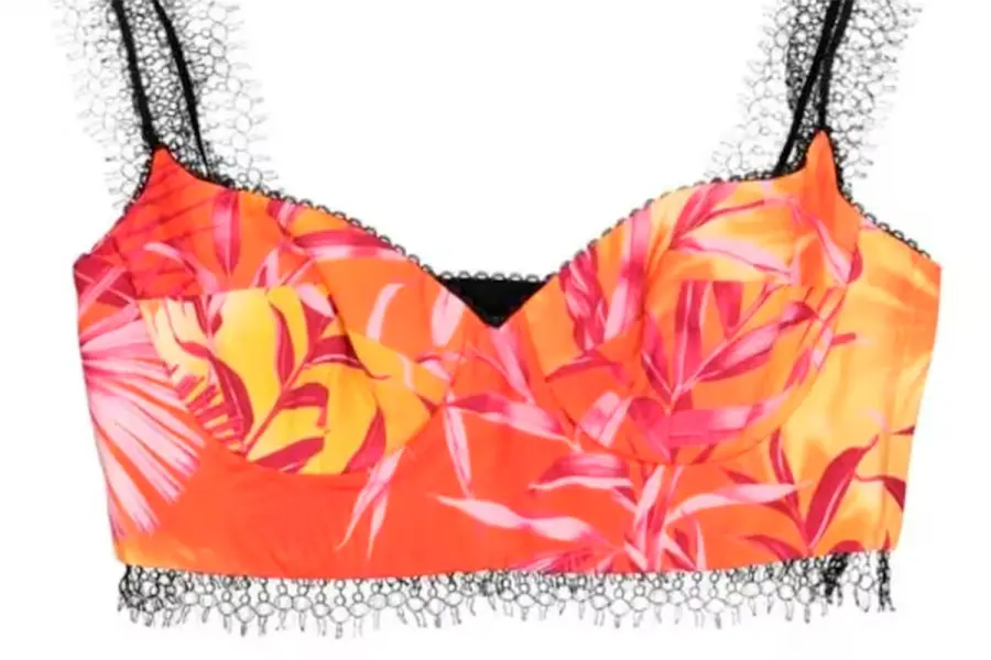 Top Versace: 256 euros