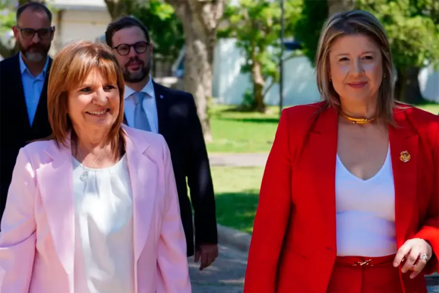 El Gobierno oficializó la salida de Bullrich del Ministerio de Seguridad y la designación de Monteoliva