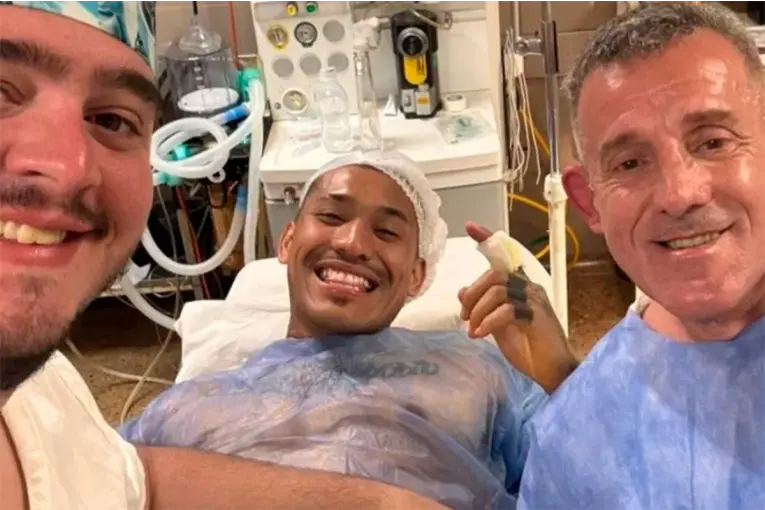 El futbolista paranaense Nacho Arce fue operado tras la grave lesión ante Barracas Central