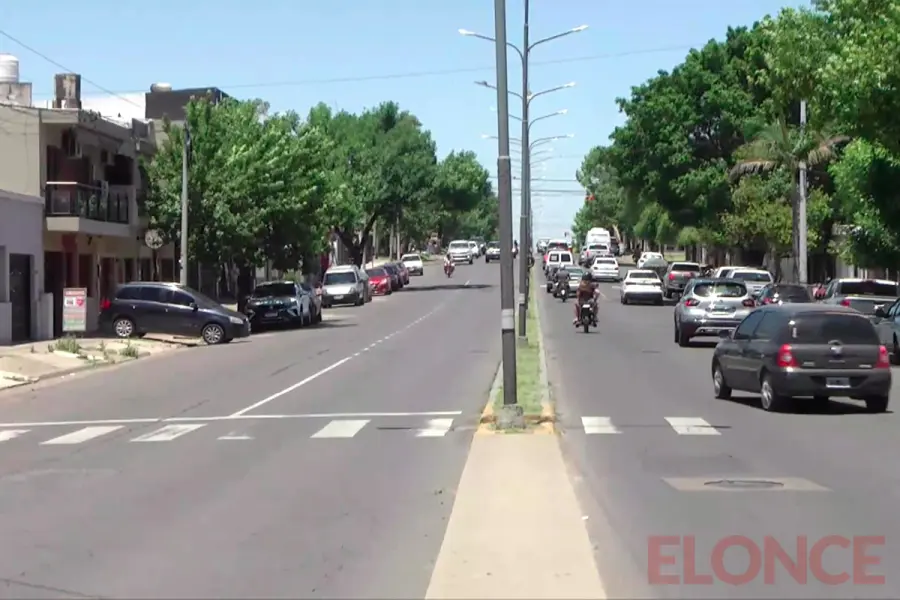 Avenida Ram&iacute;rez de Paran&aacute; (foto Elonce)