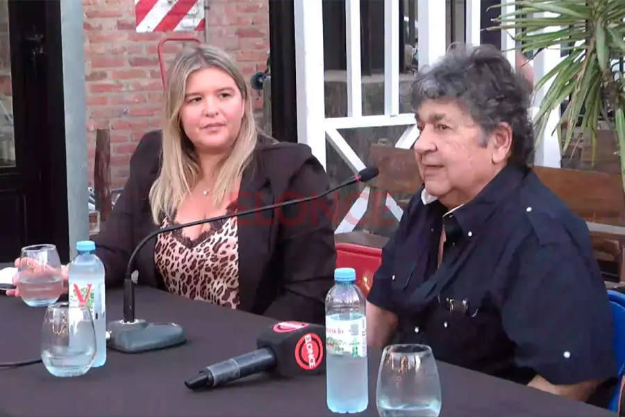 Cacho Deicas en conferencia de prensa. Foto: Elonce.