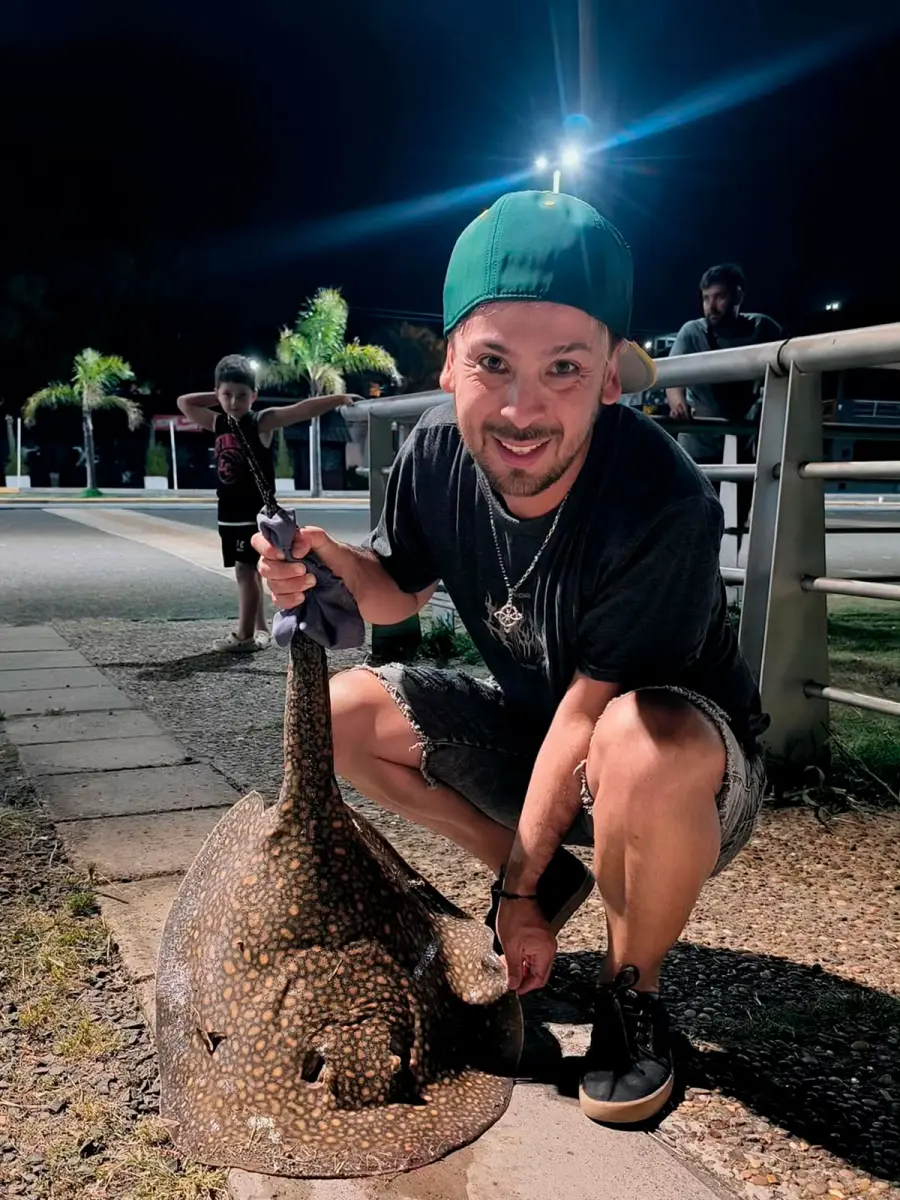 (@parana_fishing22 / @pero_que_pescadora).