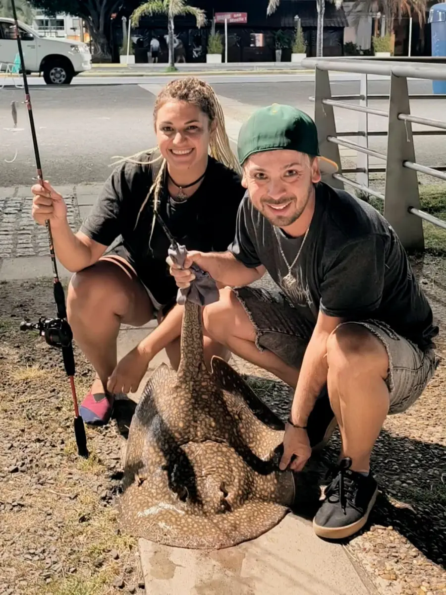 (@parana_fishing22 / @pero_que_pescadora).