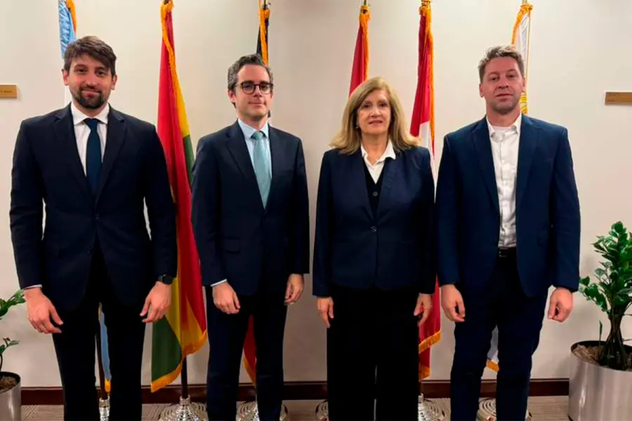 Romero gestion&oacute; ante organismos internacionales financiamiento para obras estrat&eacute;gicas de Paran&aacute;